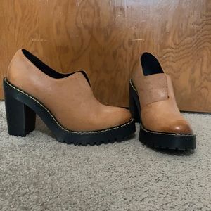 Dr. Marten’s Women’s Cordelia heels